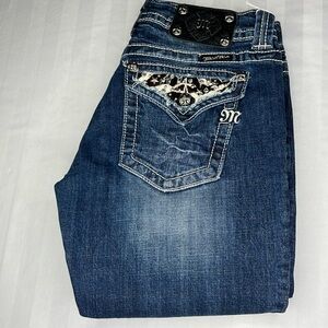 Miss Me - Women's Boot Cut
Style # JW5188B3
Size 30 Inseam 29